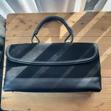 하마노 가죽 공예 블랙 핸드백