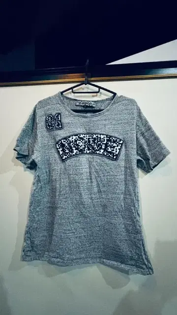 ANREALAGE 디지털 프린트 그레이 T셔츠