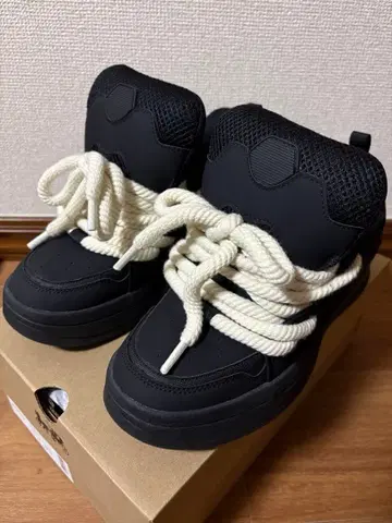 Yvng Patra 착용 ZARA 로프 스니커즈 40 야판트 GEEK