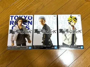 도쿄 리벤저스 피규어 캔뱃지 아크릴 스탠드 세트