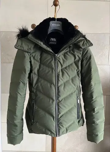 ZARA 다운 자켓 XS