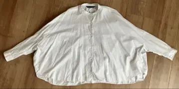 미즈이로 인드 백 개더 와이드 셔츠 블루 그레이