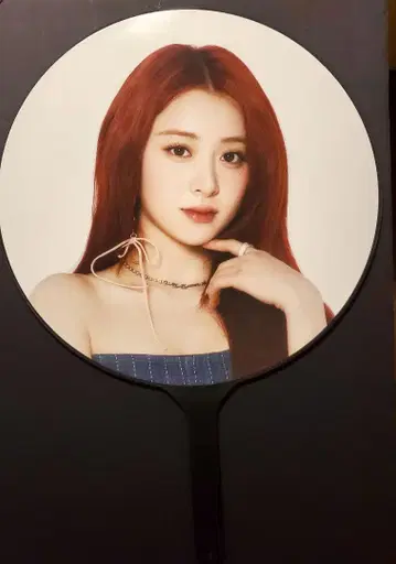 르세라핌 윤진 팬미팅 FEARNADA 부채