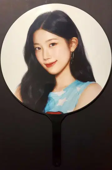 르세라핌 카즈하 팬미팅 FEARNADA 부채