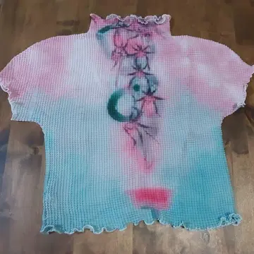 꽃무늬 그라데이션 반팔 T셔츠