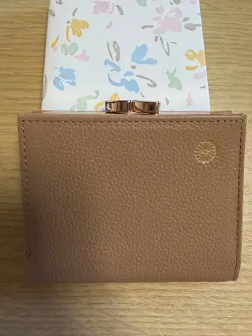 황궁 한정판 국화 문양 가마구치 지갑 모카 베이지 미사용 새상품