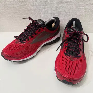 거의 새상품 브룩스 고스트10 러닝화 D 와이즈 26.5cm
