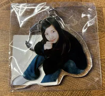 나카 리이사 아크릴 키링 데뷔