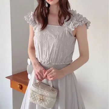 grl 프릴 숄더 꽃무늬 자수 코튼 플레어 원피스 pm588