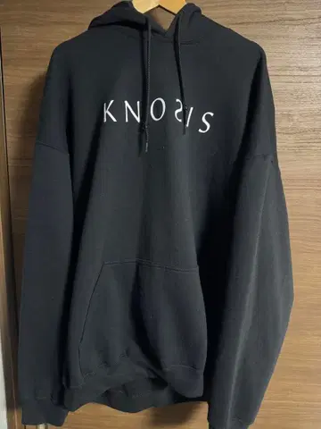 KNOSIS 후드티