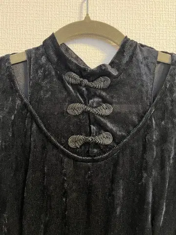 HARE 벨로아 차이나 원피스 블랙