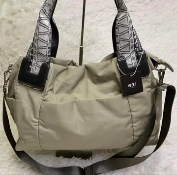 미사용품 이아파피요네 수지 부품 토트백 숄더