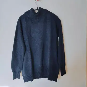 보쉬 아로마 캐시미어 100% 터틀넥 니트 M 사이즈