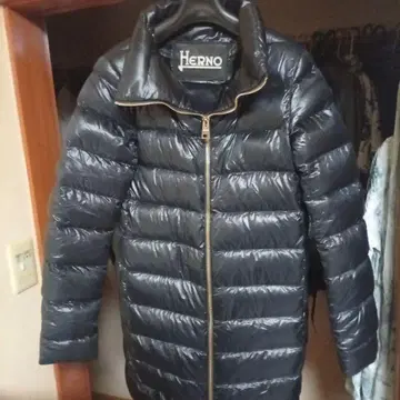 Herno 블랙 다운 자켓 40