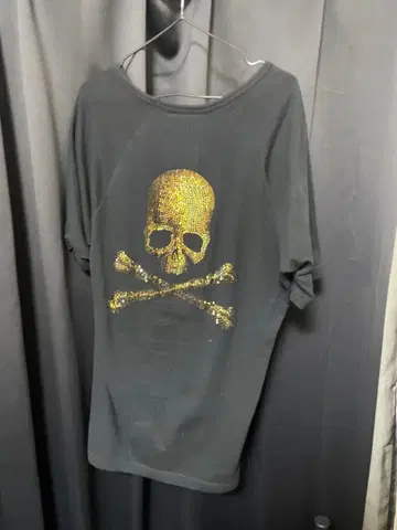 Roen 로엔 스컬 디자인 T셔츠 블랙