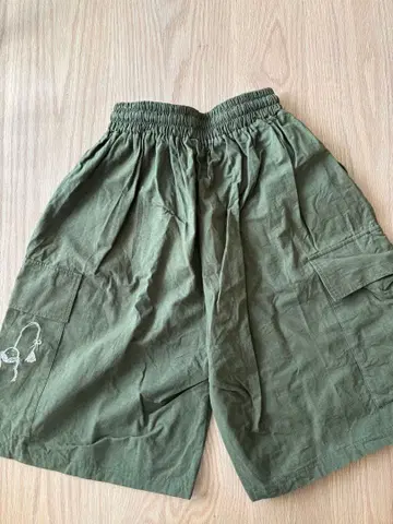 chilli beans. 칠리빈 하프 카고 팬츠