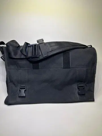 MISSIONWORKSHOP 블랙 메신저 백 35L