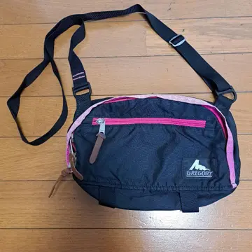 GREGORY 숄더백 블랙/핑크
