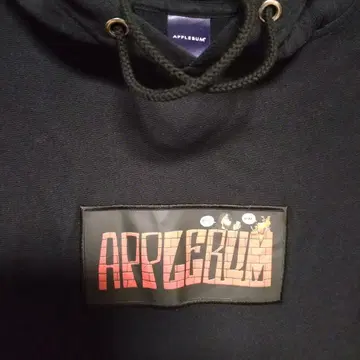 ARPLERUM 그래픽 후드티 블랙