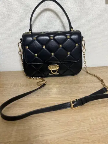 로제 뮤즈 숄더백