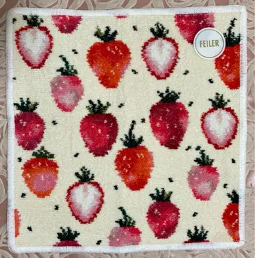 스트로베리 도트 손수건