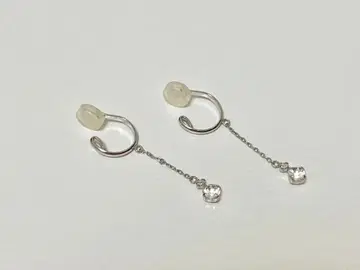 테이크업 화이트 골드 귀찌 K10