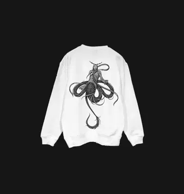 OZworld 한정판 맨투맨 / 엔키루 / Msize / 새상품급