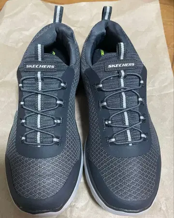 스케쳐스 스니커즈