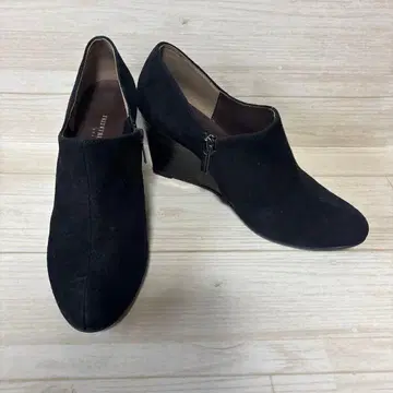 RU 트루사르디 블랙 부티 24.5cm 블랙