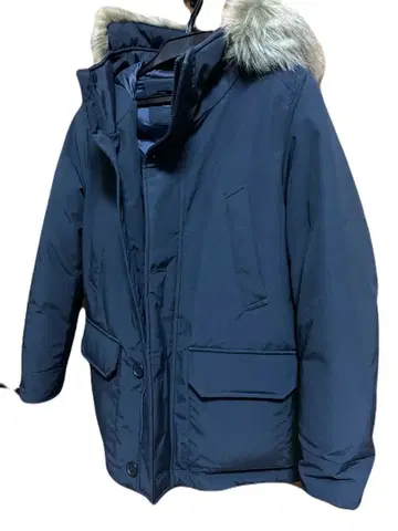 미사용급 유니클로 울트라 웜 하이브리드 다운 코트 블랙