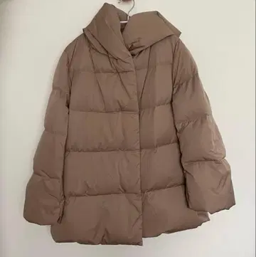 UNIQLO WOMEN 다운 파우더 필 다운 숏코트