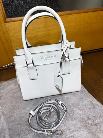 새상품급 kate spade 숄더백 화이트