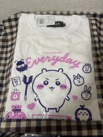 CHIIKAWA Everyday T셔츠 화이트 L 사이즈