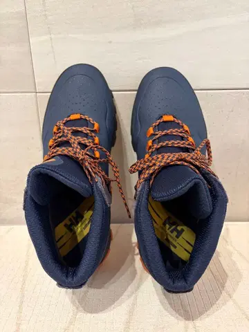 HELLY HANSEN 방수 아웃도어 신발 / 트레킹 슈즈