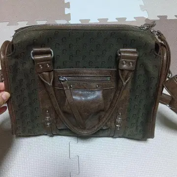 지나시스 자카드 모노그램 보스턴