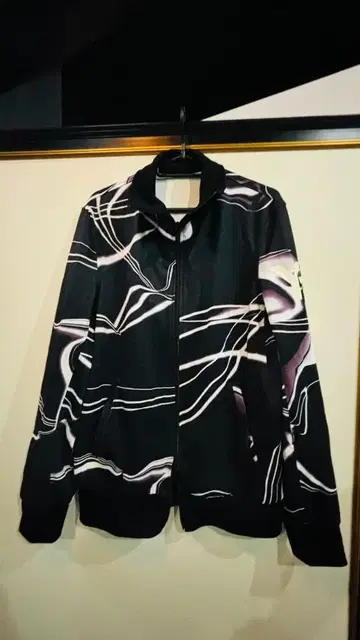 Y-3 추상 프린트 집업 자켓