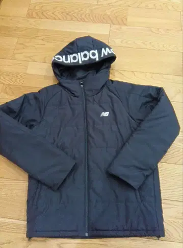 새상품급 뉴발란스 점퍼 L 사이즈