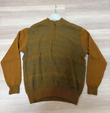 Golden Bear 브라운 계열 집업 니트 스웨터