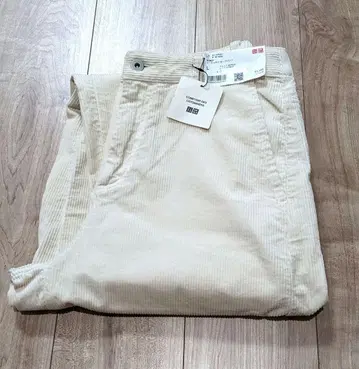 유니클로 코듀로이 커브 팬츠 L