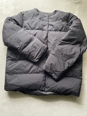 유니클로 UNIQLO C 라이트 다운 자켓 M 사이즈 블랙