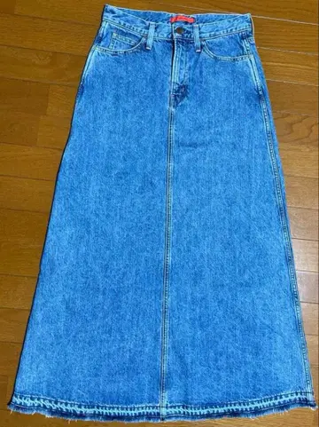 RED CARD 롱 스커트 밑단 프린지 블루 데님