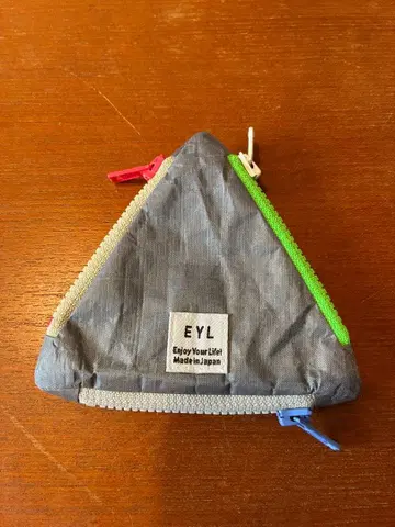 EYL 삼각형 코인 케이스 그레이