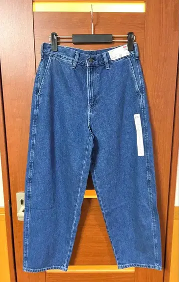 유니클로 와이드 테이퍼드 청바지 새상품 사이즈 S 와이드 데님