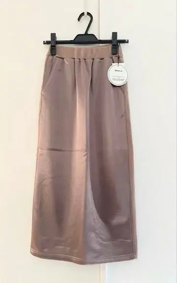 [ MONiLE ] 모니레 새틴쭈리&스웨이드 타이트 스커트