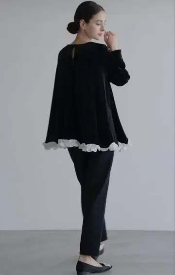 [ 미사용 새상품 ] OHGA 오가 벨로아 팬츠 M 사이즈