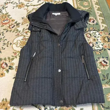 [ THE SHOP TK ] 다크 그레이 스트라이프 베스트 (M)