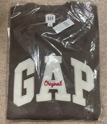 Gap 30주년 로고 맨투맨 브라운 셔츠 완판템 S사이즈