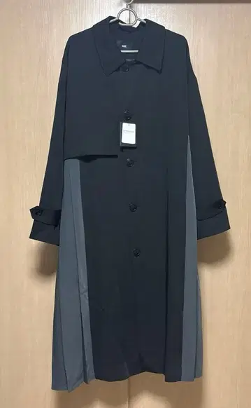 [택 포함 새상품 M] HARE 사이드 플리츠 스텐 코트 블랙