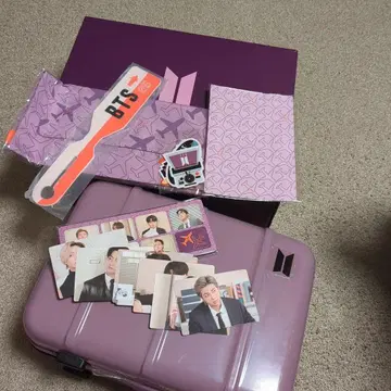 BTS MERCH BOX #5 트레이딩 카드 포함 미니 러기지