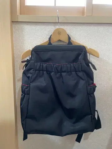 새상품 ARTISAN&ARTIST 백팩